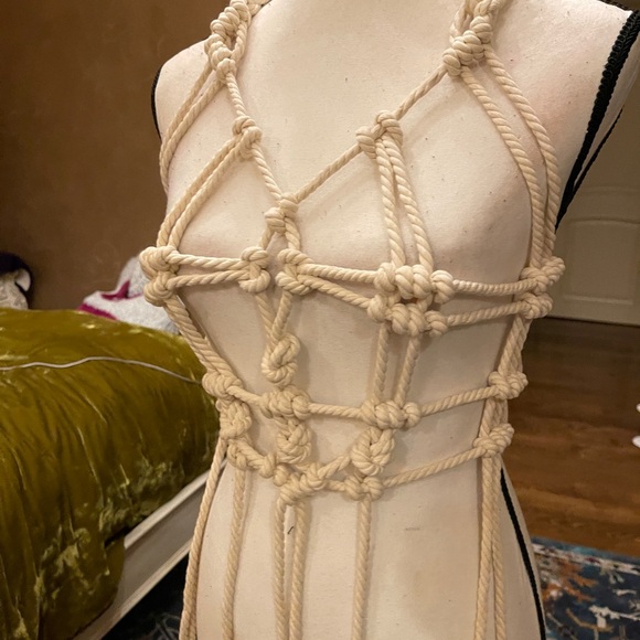 Handmade Macramé Rope Dress Accessory - Picture 12 of 16